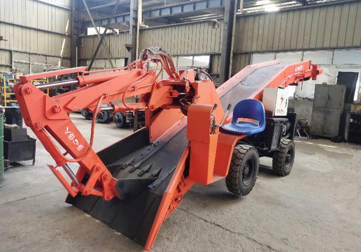 輪式扒渣機(jī) 輪式扒渣機(jī)