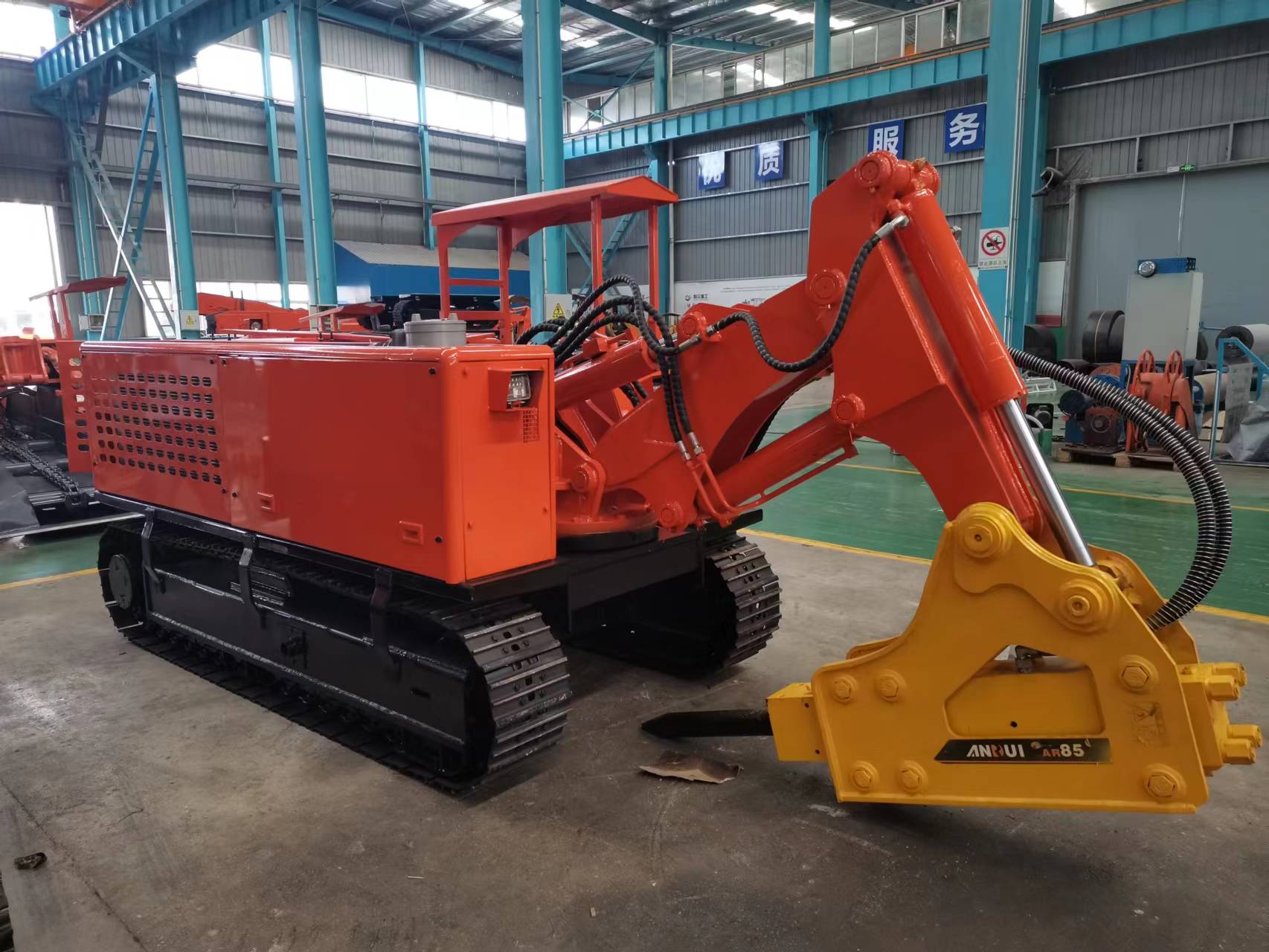 帶破碎錘扒渣機(jī)保養(yǎng)小技巧